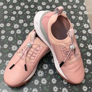 Clove Pink Women's Slip-On Sneakers